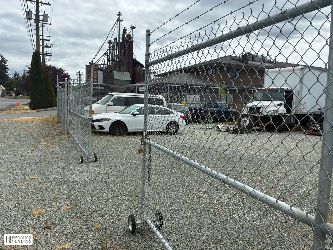 Industrial yard perimeter security fencing